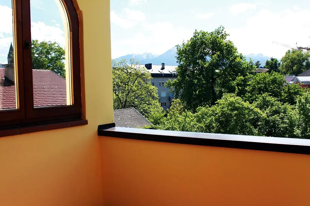 Hotel Altpradl Innsbruck 3*,